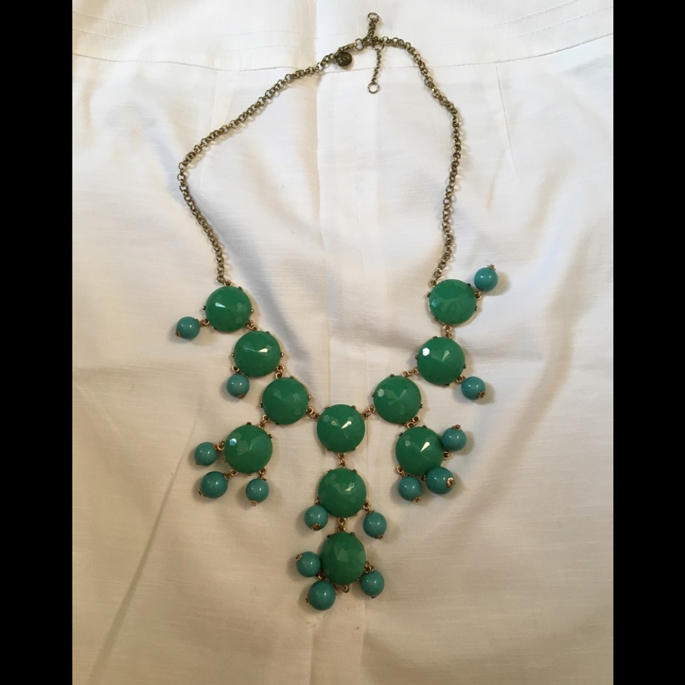 Ily Couture green bubble necklace NWOT
